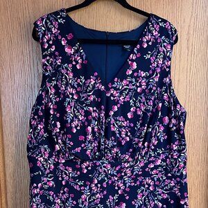 Maggy London sleeveless midi-dress (20W)